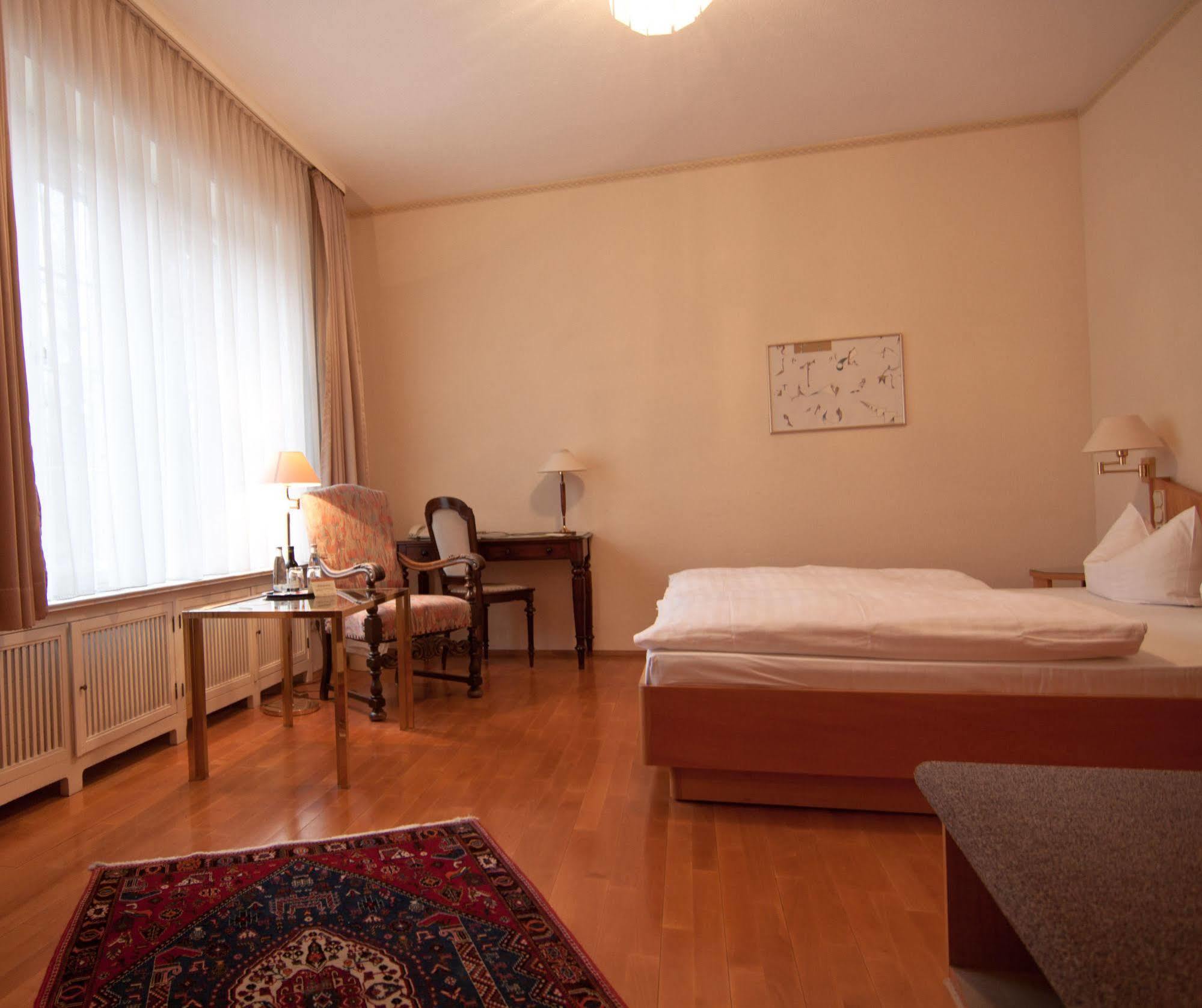 Parkhotel Unter Den Linden Χάλμπερσταντ Εξωτερικό φωτογραφία