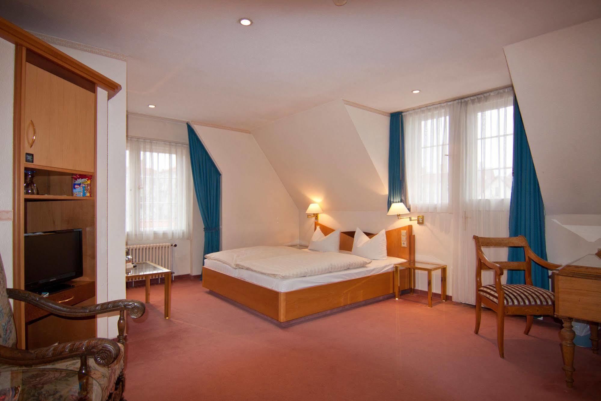 Parkhotel Unter Den Linden Χάλμπερσταντ Εξωτερικό φωτογραφία