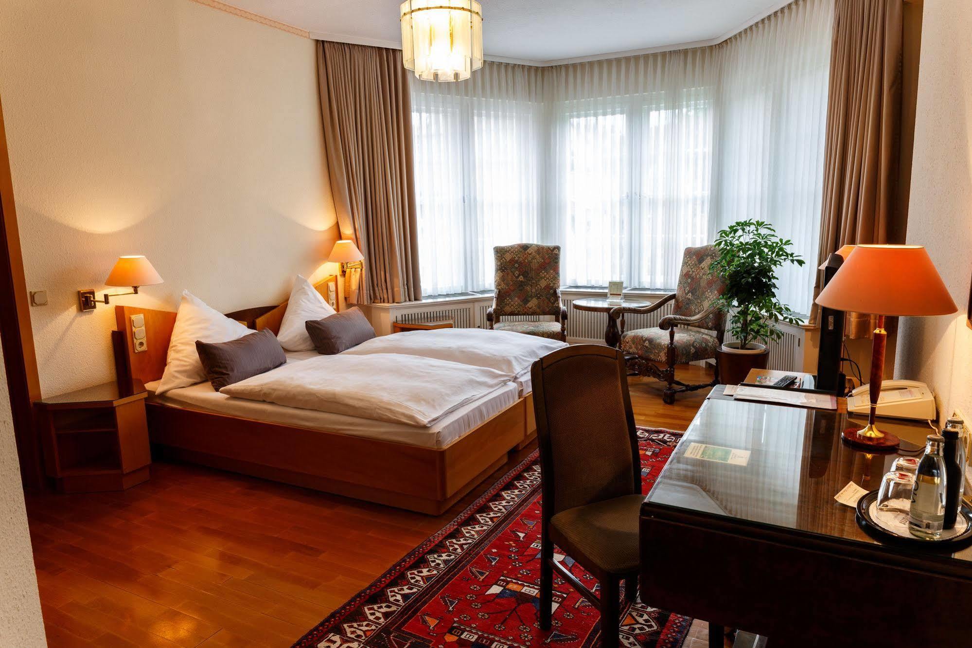 Parkhotel Unter Den Linden Χάλμπερσταντ Εξωτερικό φωτογραφία