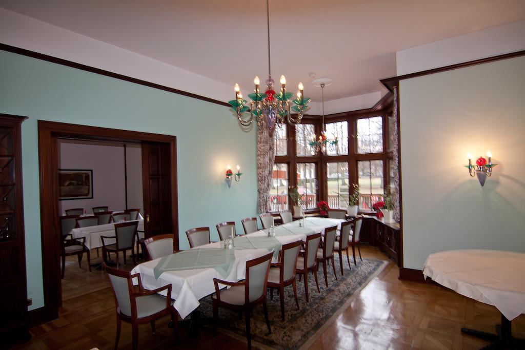 Parkhotel Unter Den Linden Χάλμπερσταντ Εξωτερικό φωτογραφία