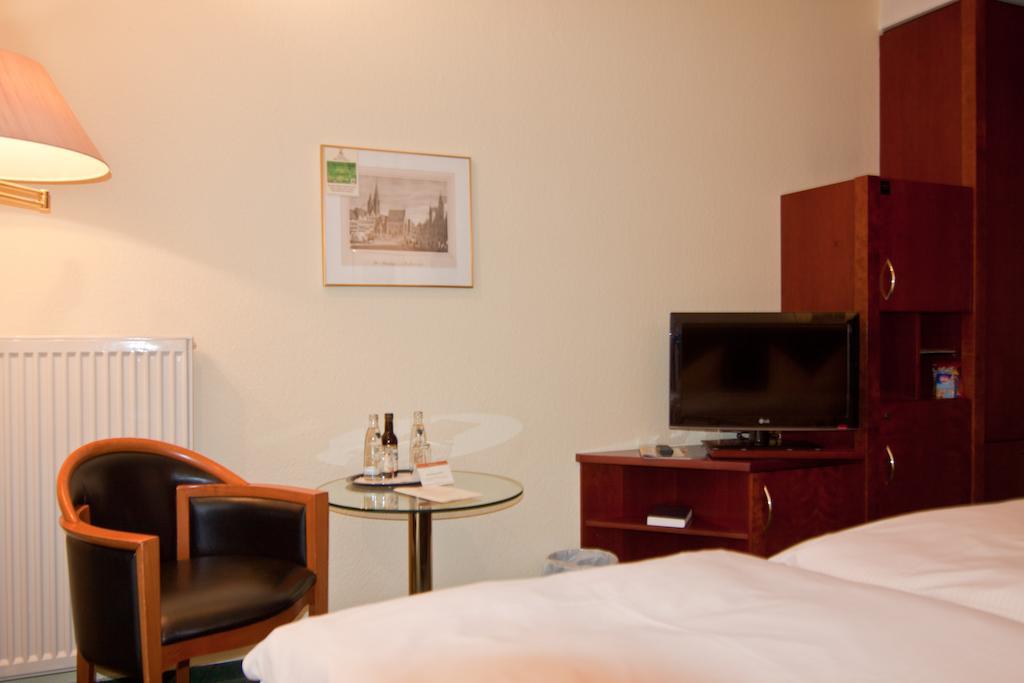 Parkhotel Unter Den Linden Χάλμπερσταντ Εξωτερικό φωτογραφία